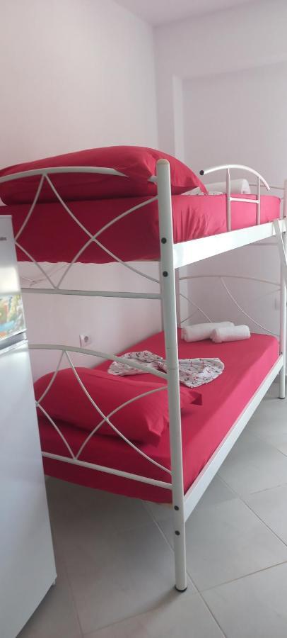 Arjan Dyli Guesthouse Ksamil Bilik gambar